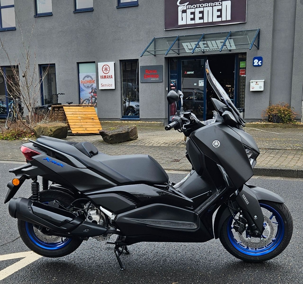 Yamaha XMAX 300