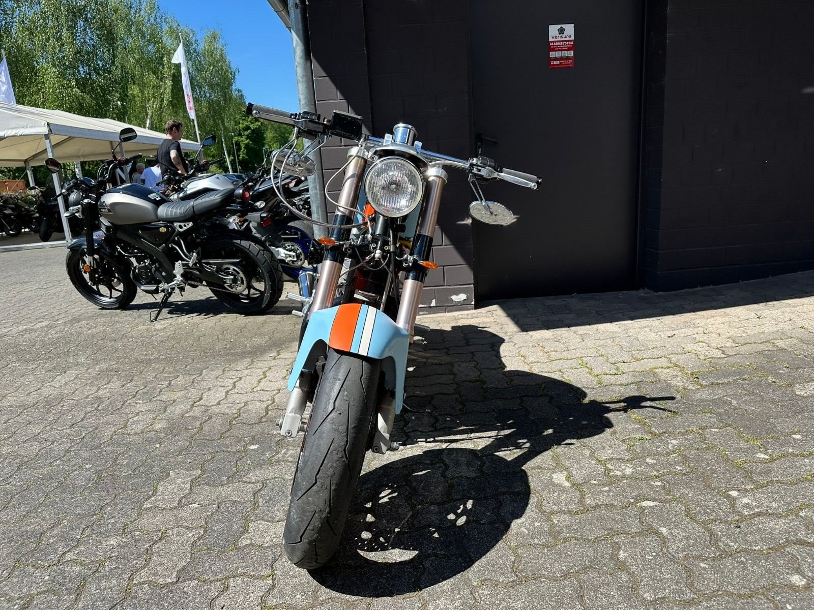 Harley-Davidson Sportster XL 1200C Custom