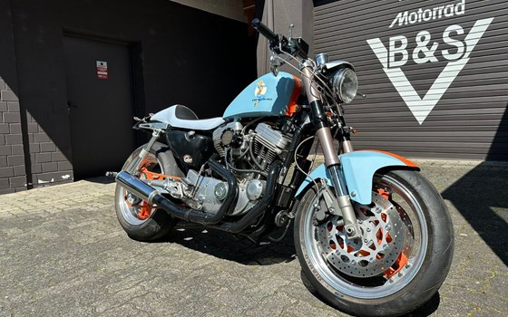 Gebrauchtmotorrad Harley-Davidson Sportster XL 1200C Custom - Bild 2