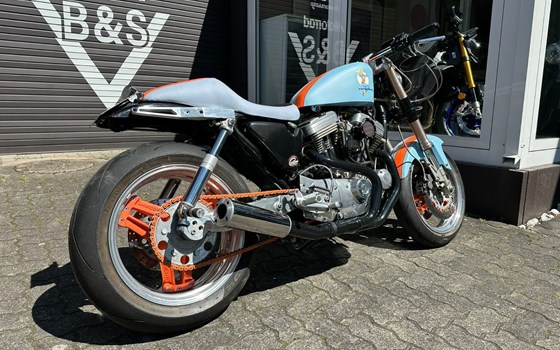 Gebrauchtmotorrad Harley-Davidson Sportster XL 1200C Custom - Bild 3