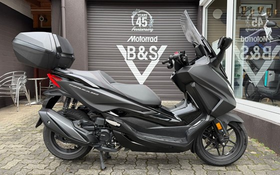Gebrauchtmotorrad Honda Forza 350 - Bild 1