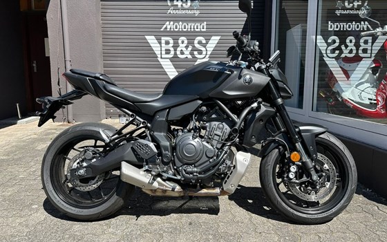 Gebrauchtmotorrad Yamaha MT-07 - Bild 1