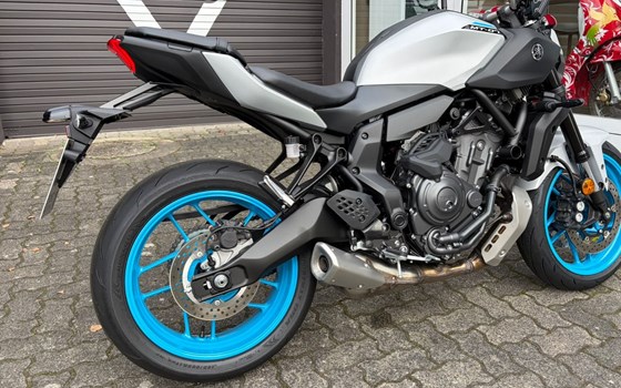 Gebrauchtmotorrad Yamaha MT-07 Y-AMT - Bild 10