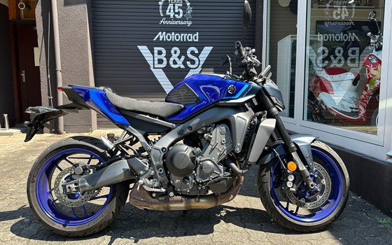 Gebrauchtmotorrad Yamaha MT-09 - Bild 1