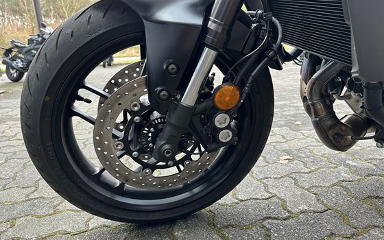 Gebrauchtmotorrad Yamaha MT-09 Y-AMT - Bild 9