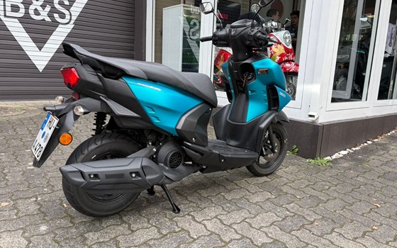 Gebrauchtmotorrad Yamaha RayZR - Bild 3
