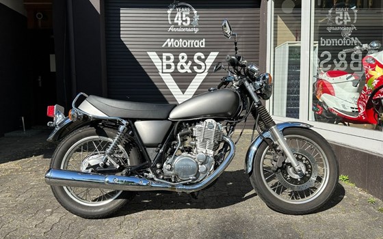 Gebrauchtmotorrad Yamaha SR 400 - Bild 1