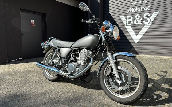 Gebrauchtmotorrad Yamaha SR 400 - Bild 2