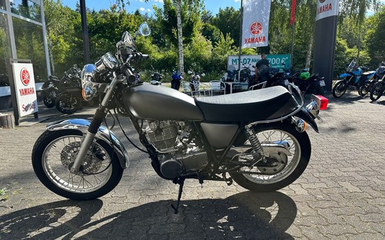 Gebrauchtmotorrad Yamaha SR 400 - Bild 6