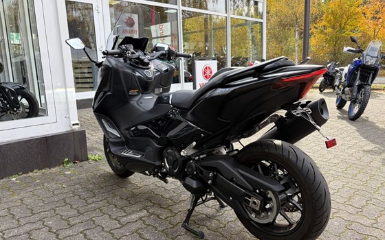 Gebrauchtmotorrad Yamaha TMAX 560 Tech Max - Bild 5