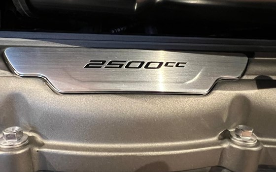 Gebrauchtmotorrad Triumph Rocket 3 Storm R - Bild 18