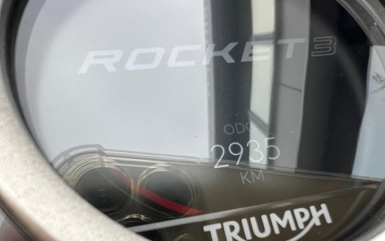 Gebrauchtmotorrad Triumph Rocket 3 Storm R - Bild 20