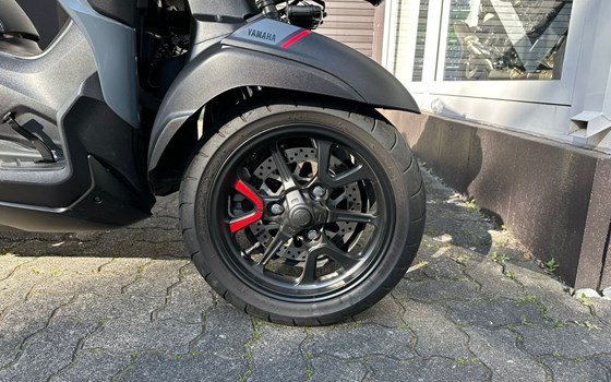 Gebrauchtmotorrad Yamaha Tricity 300 - Bild 12