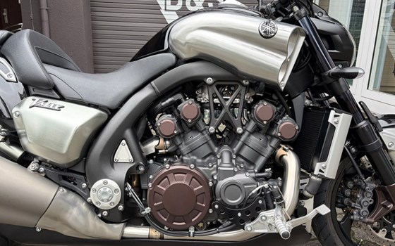 Gebrauchtmotorrad Yamaha V-MAX - Bild 12