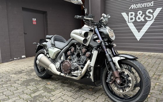 Gebrauchtmotorrad Yamaha V-MAX - Bild 2