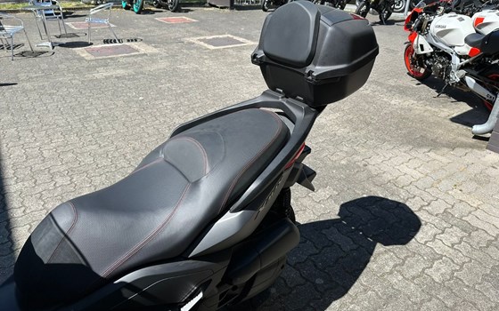 Gebrauchtmotorrad Yamaha XMAX 125 - Bild 9