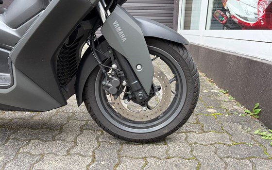 Gebrauchtmotorrad Yamaha XMAX 300 - Bild 11