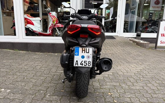 Gebrauchtmotorrad Yamaha XMAX 300 - Bild 4