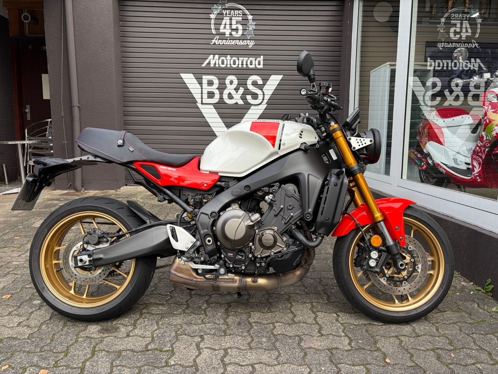 Yamaha XSR900 