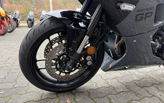 Gebrauchtmotorrad Yamaha XSR900 GP - Bild 8