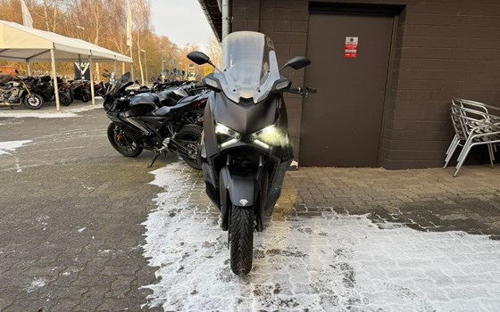 Gebrauchtmotorrad Yamaha XMAX 300 Tech MAX+ - Bild 13