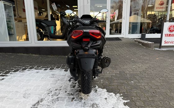Gebrauchtmotorrad Yamaha XMAX 300 Tech MAX+ - Bild 4