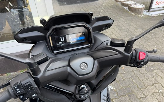 Gebrauchtmotorrad Yamaha XMAX 300 Tech MAX+ - Bild 8