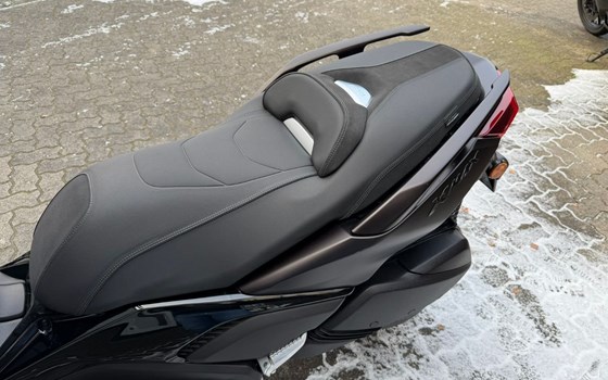Gebrauchtmotorrad Yamaha XMAX 300 Tech MAX+ - Bild 9