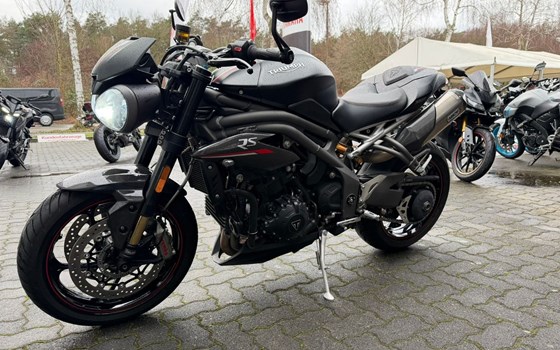 Gebrauchtmotorrad Triumph Speed Triple RS - Bild 7