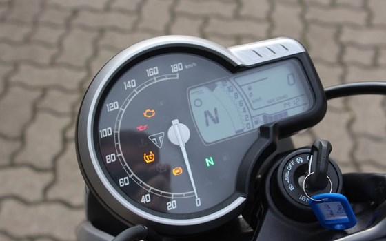 Gebrauchtmotorrad Triumph Speed 400 - Bild 16