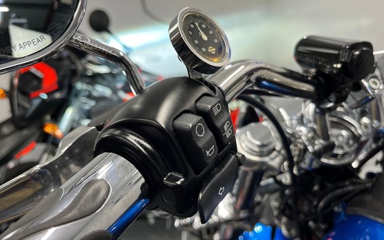 Gebrauchtmotorrad Harley-Davidson Softail Low Rider FXLR - Bild 12