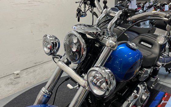 Gebrauchtmotorrad Harley-Davidson Softail Low Rider FXLR - Bild 4