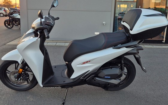 Gebrauchtmotorrad Honda SH125i - Bild 2