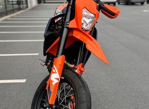 Gebrauchtmotorrad KTM 690 SMC R - Bild 4