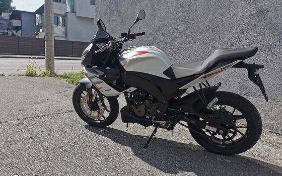Gebrauchtmotorrad Aprilia Tuono 125 - Bild 2