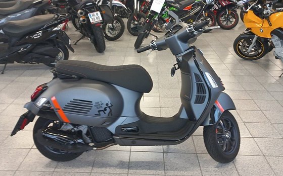 Gebrauchtmotorrad Vespa GTS 125 Super - Bild 1
