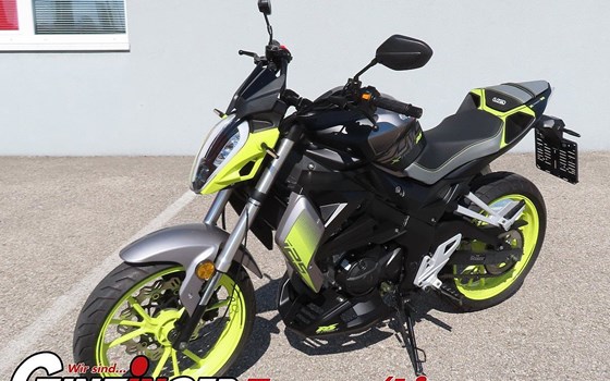 Gebrauchtmotorrad United Motors UM XTREET RS 125 - Bild 2