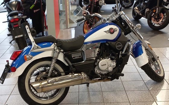 Gebrauchtmotorrad United Motors UM Renegade Commando Classic 125 - Bild 1