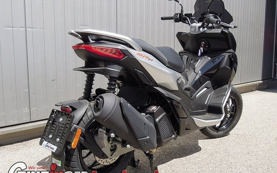 Neufahrzeug Aprilia SR GT 125 - Bild 3