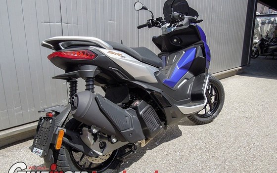 Neufahrzeug Aprilia SR GT 125 - Bild 3
