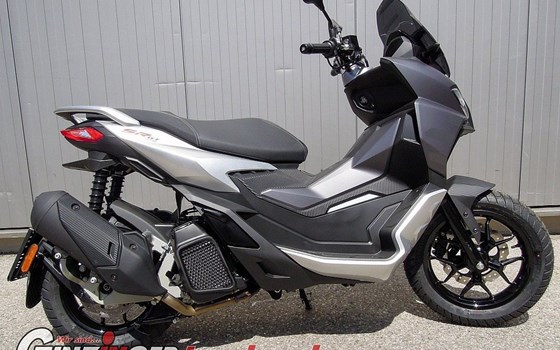Neufahrzeug Aprilia SR GT 125 - Bild 2
