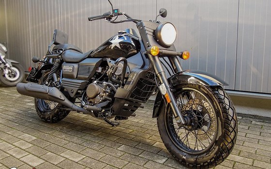 Gebrauchtmotorrad United Motors UM Renegade Commando 125 - Bild 1