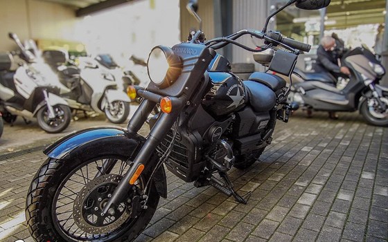 Gebrauchtmotorrad United Motors UM Renegade Commando 125 - Bild 6