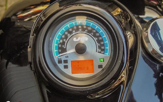 Gebrauchtmotorrad United Motors UM Renegade Commando 125 - Bild 7