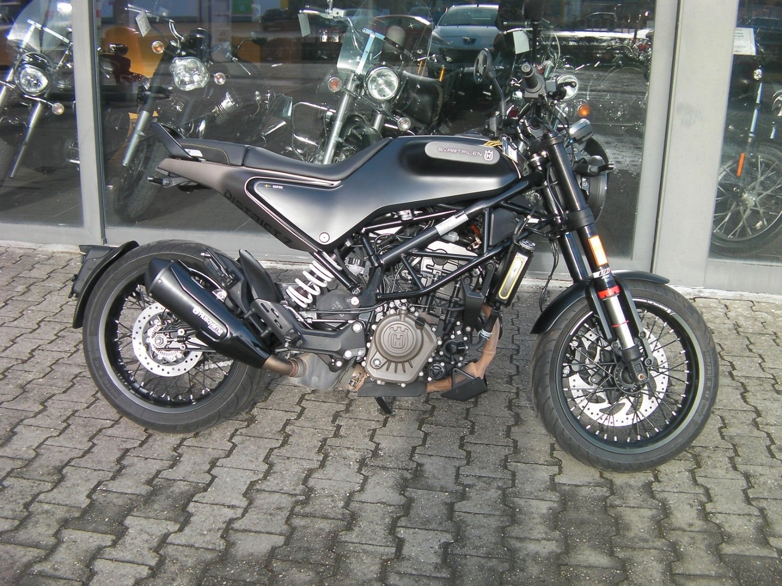 Husqvarna Svartpilen 125 