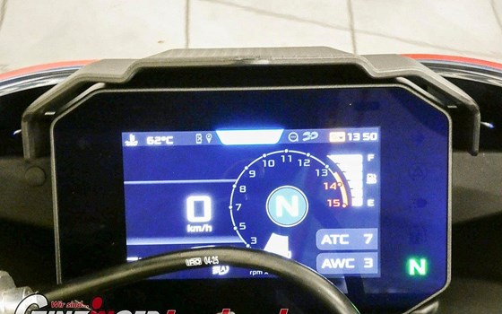 Neufahrzeug Aprilia RSV4 1100 - Bild 8