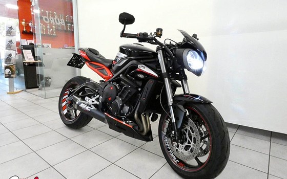 Gebrauchtmotorrad Triumph Street Triple 765 RS - Bild 1