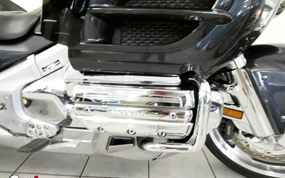Gebrauchtmotorrad Honda GL 1800 Goldwing - Bild 6