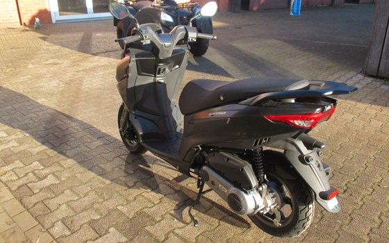 Neufahrzeug Aprilia SXR 50 - Bild 5