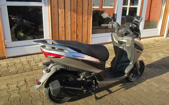 Neufahrzeug Aprilia SXR 50 - Bild 9